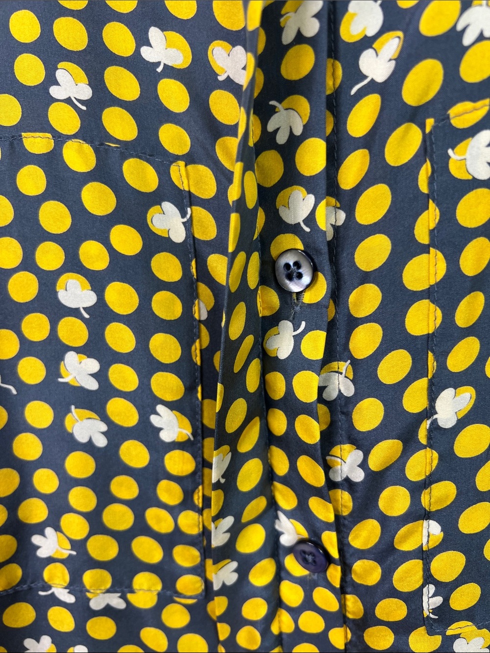 Cabi Silk Gray Yellow Polka Dot Cap Sleeve Mandarin Collar Blouse Small - Picture 5 of 8